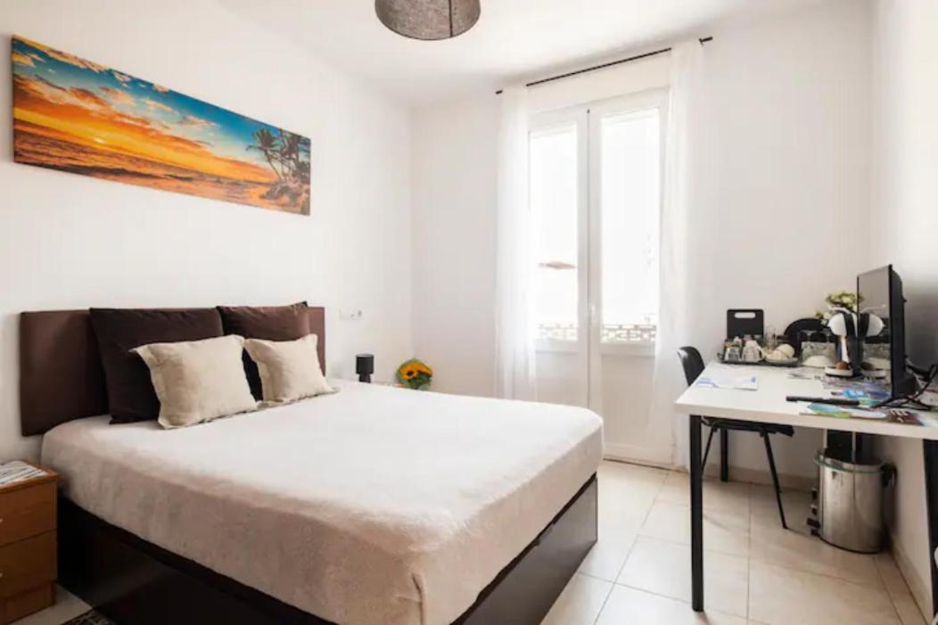 Room With Private Bathroom And Balcony Nearby The Mercado Central, Center And Beach Alicante Exterior photo