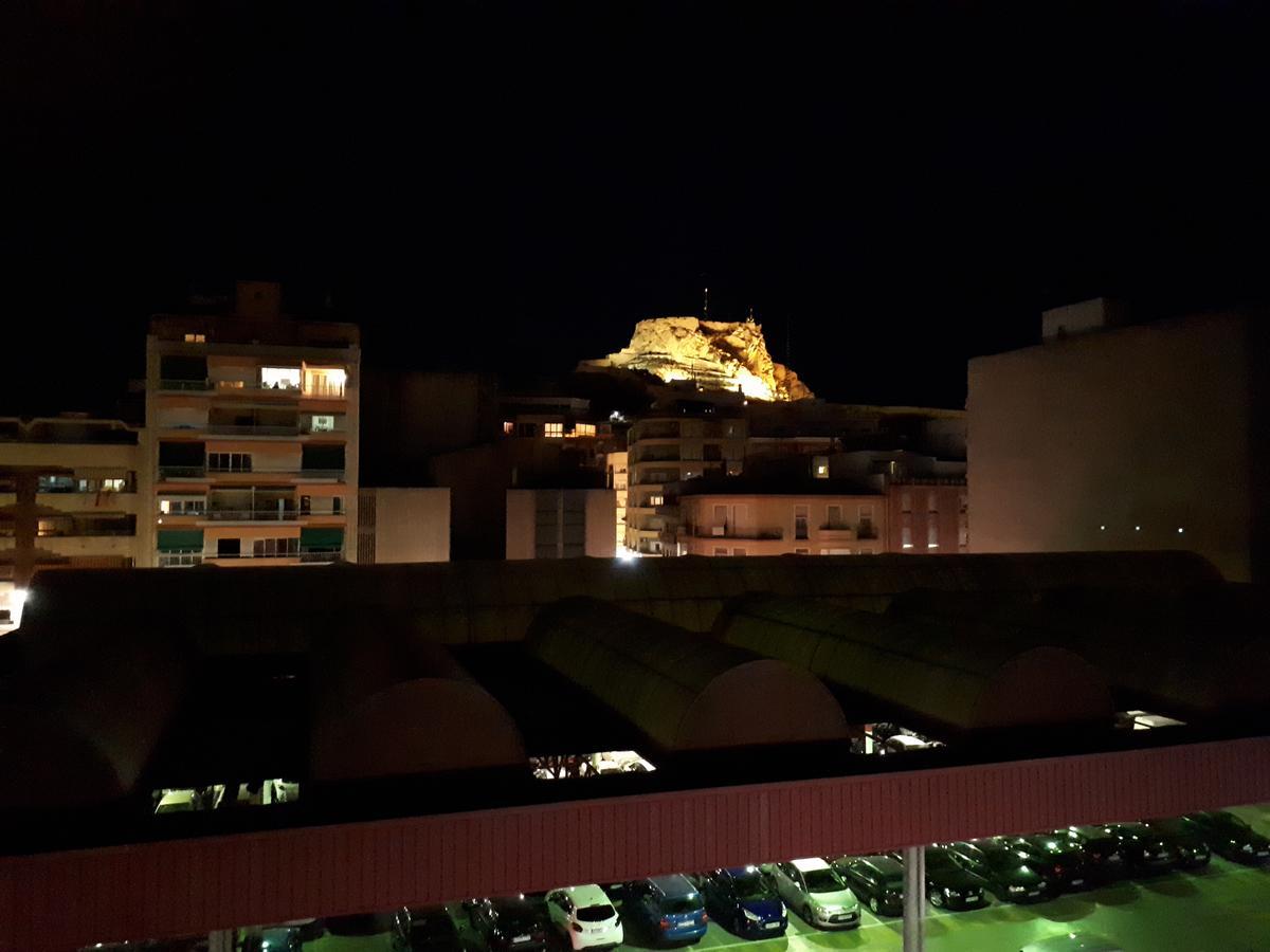 Room With Private Bathroom And Balcony Nearby The Mercado Central, Center And Beach Alicante Exterior photo